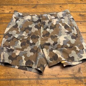 Anthropologie The Wanderer Camo Cargo Shorts Womens Size 32